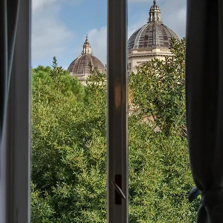 4 Cantoni, Cosy In Monti District Apartment Rome