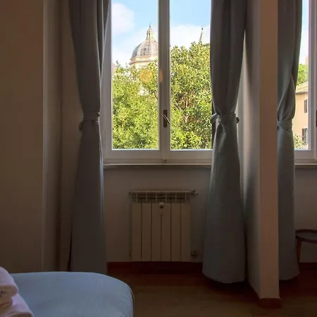 4 Cantoni, Cosy In Monti District